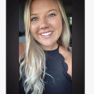 Meet your Posher, Alyssa